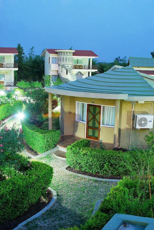 Mapple Leisure Resort Ramnagar  Exterior photo