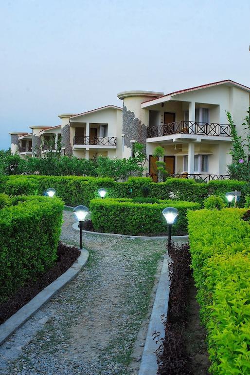 Mapple Leisure Resort Ramnagar  Exterior photo